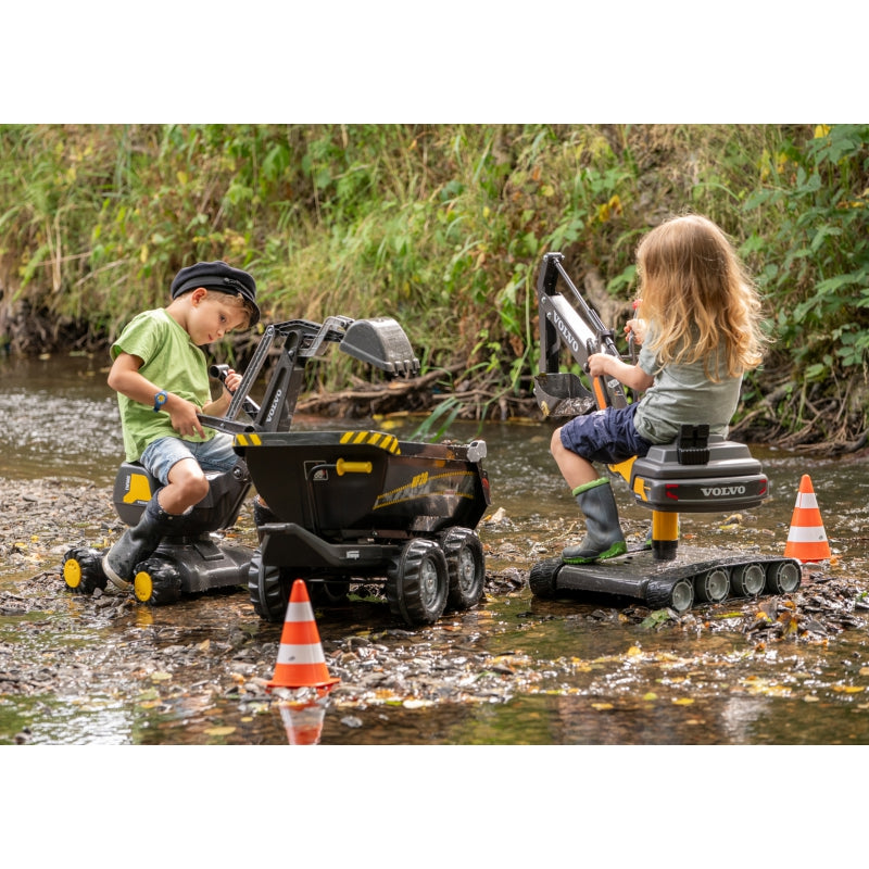 0795e4a8105a7f3a8b2e3e579f253572